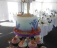 Beach Wedding Cake & Cupcakes
